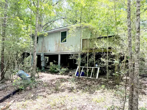 20525 Pete Hickman Rd, Saucier, MS 39574