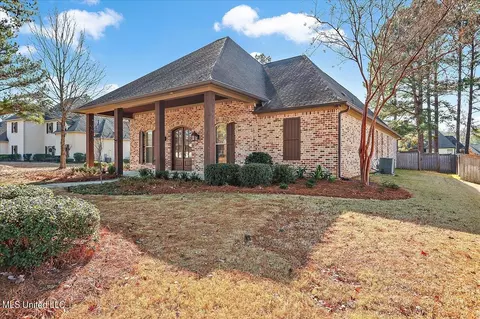 111 Winterbury Dr, Madison, MS 39110 photo 4