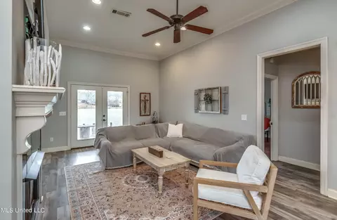 407 Providence Dr, Brandon, MS 39042 photo 8