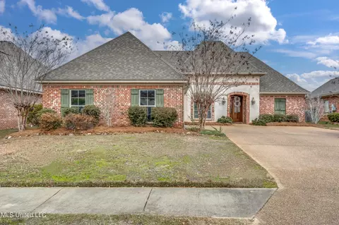 407 Providence Dr, Brandon, MS 39042