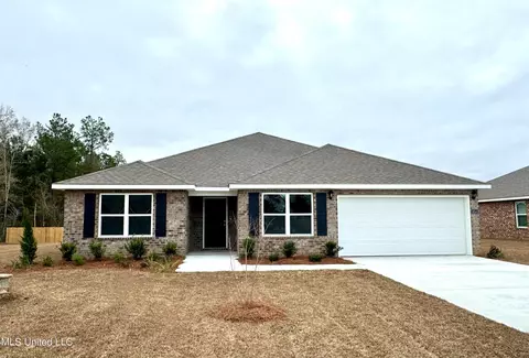18141 Fraser Dr, Gulfport, MS 39503