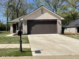 1756 Grayce Dr, Southaven, MS 38671
