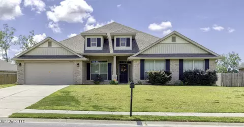 6237 Emerald Lake Dr, Biloxi, MS 39532
