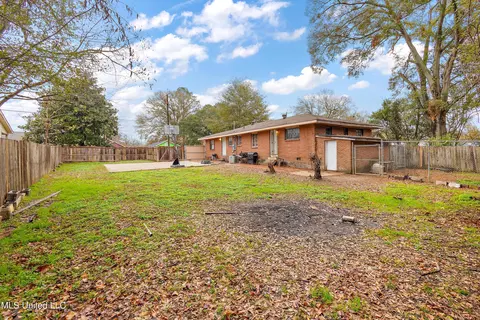 2331 Ludlow Ave, Jackson, MS 39213 photo 3