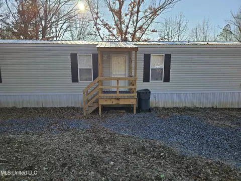 39 County Road 522, Como, MS 38619 photo 1