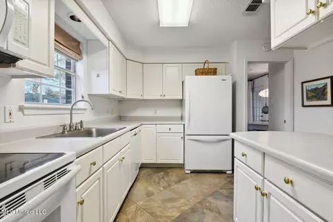 7954 Hapuna Pl, Diamondhead, MS 39525 photo 6