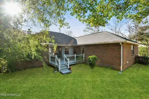 7954 Hapuna Pl, Diamondhead, MS 39525 photo 2