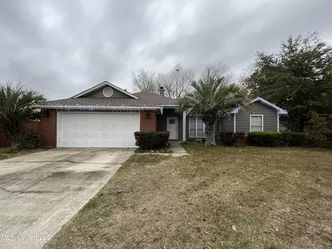 2301 Dolphin Dr, Gautier, MS 39553