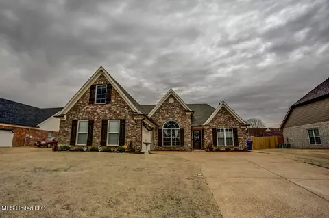4579 Spike Ln, Horn Lake, MS 38637