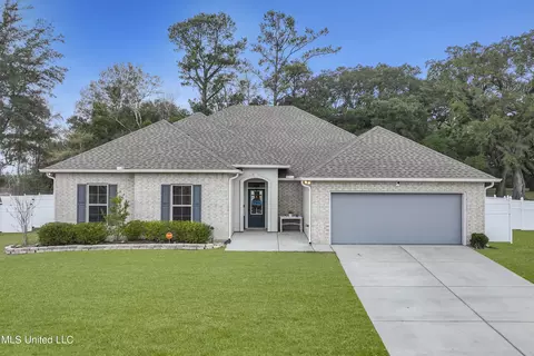 12083 Gabriel Dr, Gulfport, MS 39503