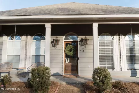 613 Spring Grv, Madison, MS 39110 photo 3