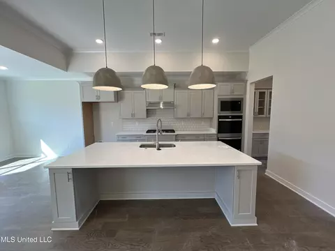 6787 W Sunrise Loop W, Olive Branch, MS 38654 photo 4