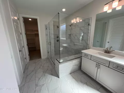 6787 W Sunrise Loop W, Olive Branch, MS 38654 photo 9