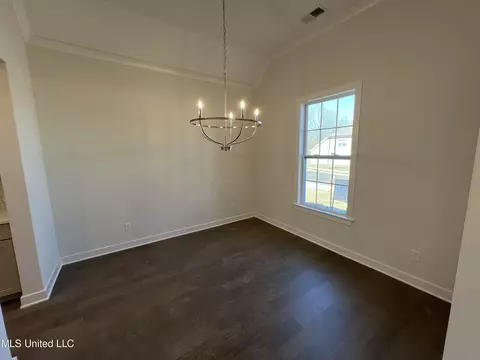6787 W Sunrise Loop W, Olive Branch, MS 38654 photo 3