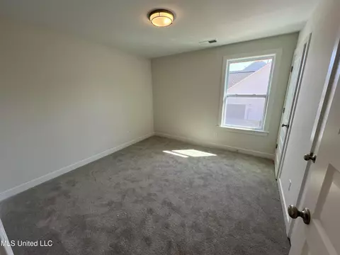 6787 W Sunrise Loop W, Olive Branch, MS 38654 photo 18