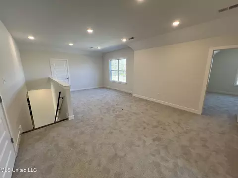 6787 W Sunrise Loop W, Olive Branch, MS 38654 photo 20