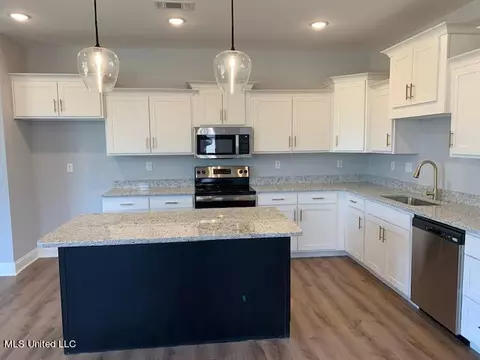Kitchen - 1300 Grove Park Office Dr, Hernando, MS 38632 photo 1 of 5