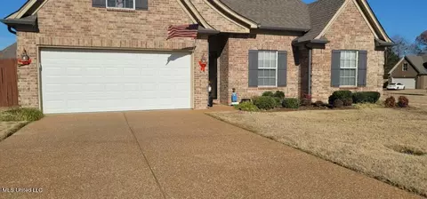 103 Eagle St, Senatobia, MS 38668 photo 2