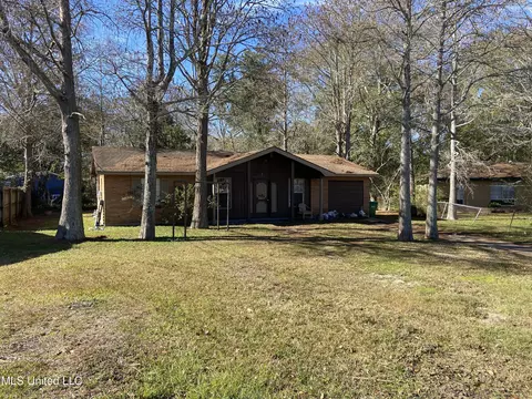 3425 Inez Cir, Moss Point, MS 39563
