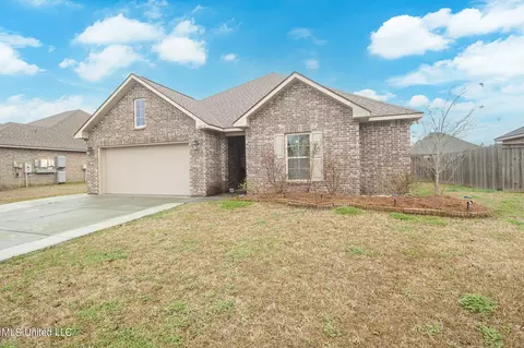 14059 Harley Dr, Biloxi, MS 39532 photo 2