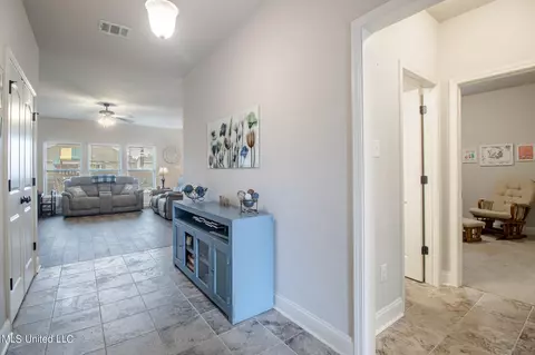 14059 Harley Dr, Biloxi, MS 39532 photo 4