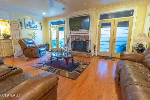 929 Newland St, Jackson, MS 39211 photo 6