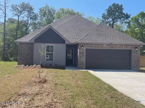 14337 Southern Pecan St, Gulfport, MS 39503