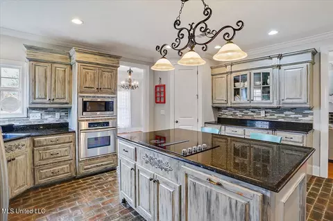 225 Legacy Dr, Brandon, MS 39042 photo 10