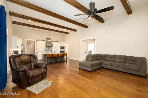 4556 E Bakers Trl, Nesbit, MS 38651 photo 6