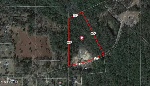 16424 E Adams Rd, Saucier, MS 39574