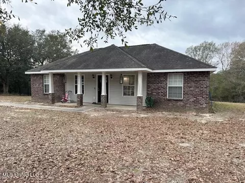22609 Alamosa Dr, Moss Point, MS 39562