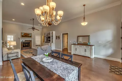 129 Caledonian Blvd, Brandon, MS 39047 photo 9