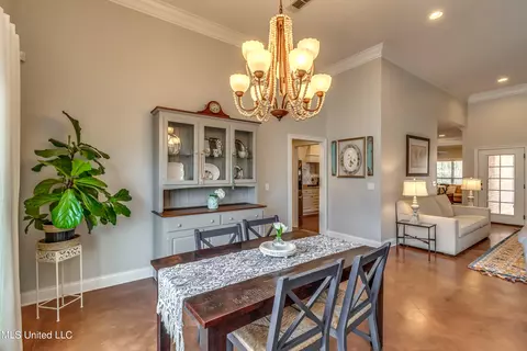 129 Caledonian Blvd, Brandon, MS 39047 photo 8