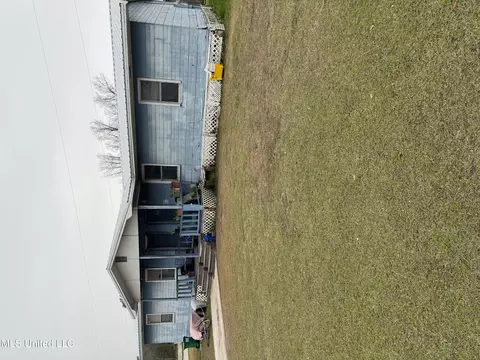 6126 Dora Ave, Moss Point, MS 39563 photo 1