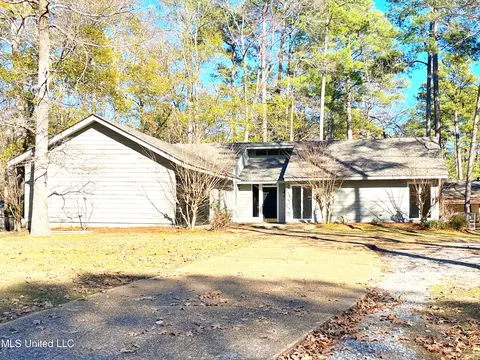 112 Camelia Dr, Brandon, MS 39047 photo 2