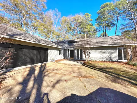 112 Camelia Dr, Brandon, MS 39047 photo 3