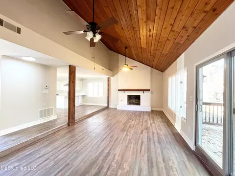 112 Camelia Dr, Brandon, MS 39047 photo 5