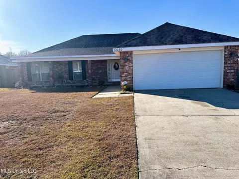 12060 Carnegie Ave, Gulfport, MS 39503