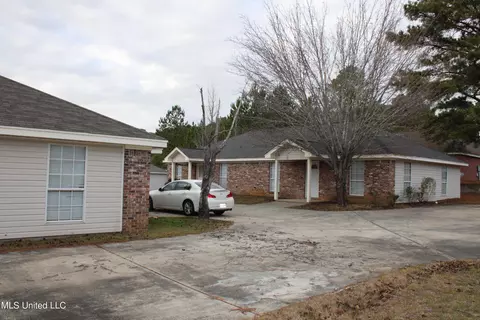 Exterior - 7 E Center Wind Rdg #A, Purvis, MS 39475 photo 2 of 10