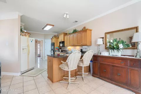 Kitchen - 7450 Davidson Rd, Olive Branch, MS 38654 photo 4 of 6