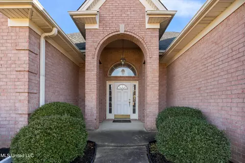 Exterior - 7450 Davidson Rd, Olive Branch, MS 38654 photo 7 of 9