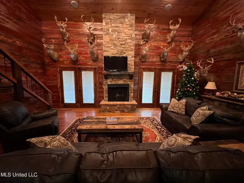 Living - 0 Donaldson Rd, Gunnison, MS 38746 photo 1 of 2