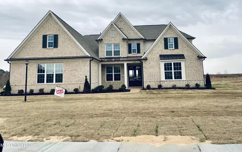 13707 Landry Ln, Olive Branch, MS 38654