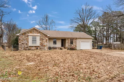 7450 Charbark Pt, Southaven, MS 38671