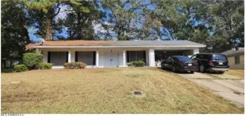 2242 Sloane St, Jackson, MS 39204 photo 2