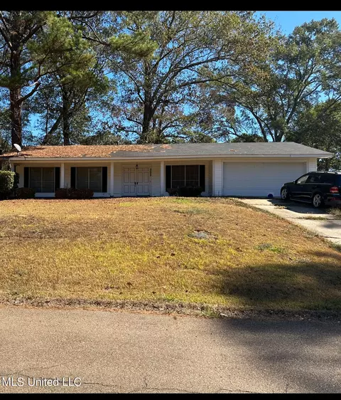 2242 Sloane St, Jackson, MS 39204