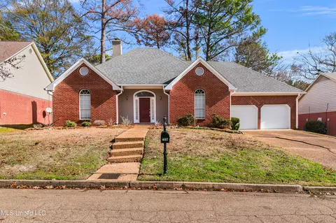412 Idlewoods Ln, Ridgeland, MS 39157