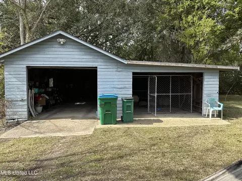 7101 Barnes Rd, Moss Point, MS 39563 photo 3