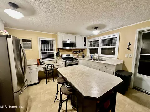 7101 Barnes Rd, Moss Point, MS 39563 photo 14