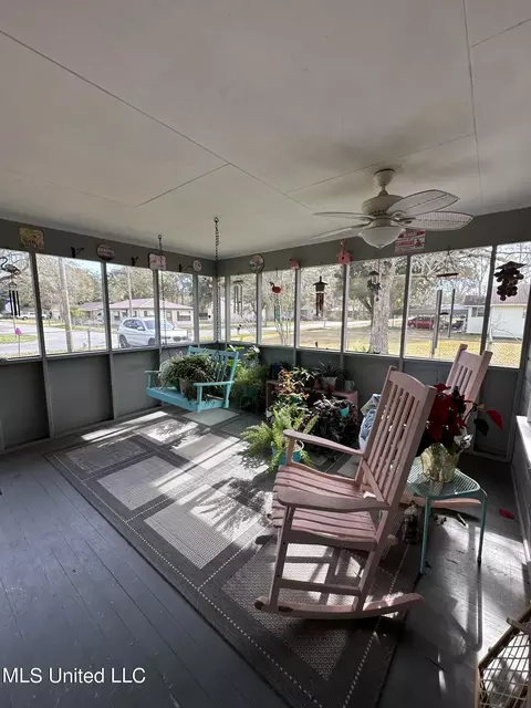 7101 Barnes Rd, Moss Point, MS 39563 photo 6